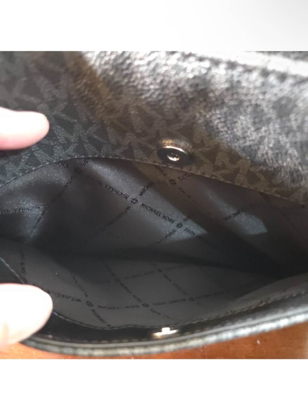 Michael Kors Black Crossbody Shoulder Bag - Picture 7 of 10